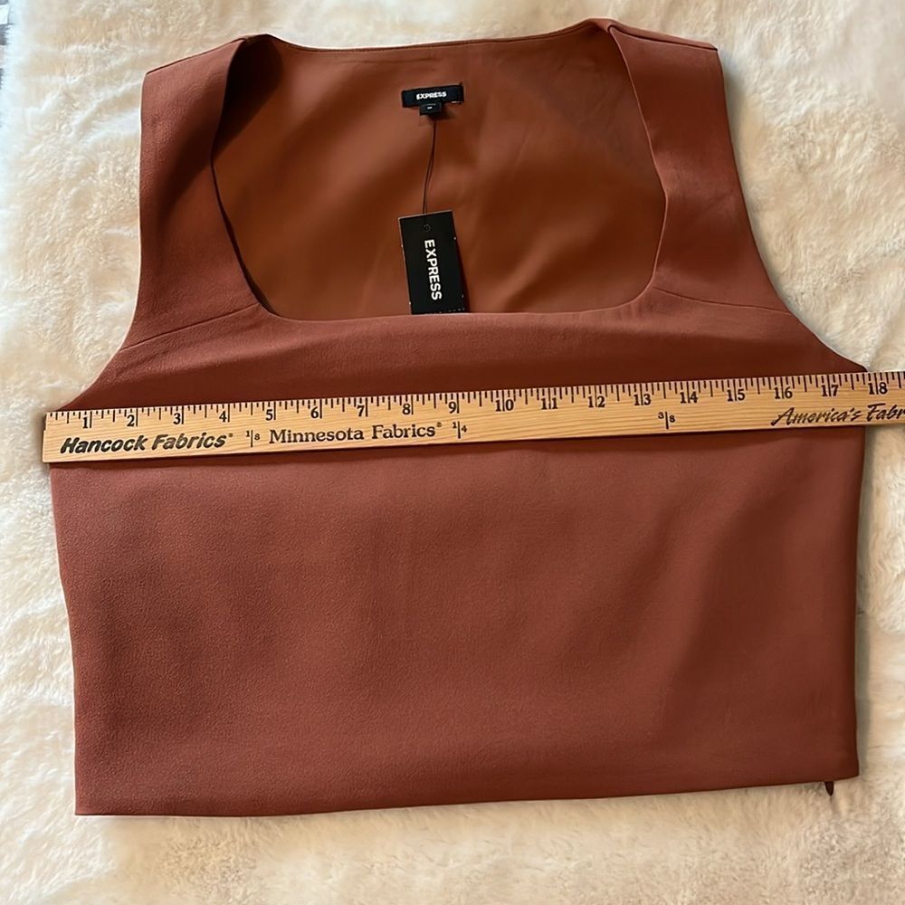 New! Express Square Neck Crop Top in Cognac Size Medium NWT - Picture 7 of 14